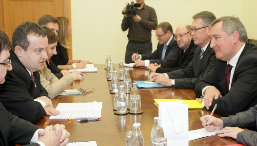 Dmitrij Rogozin i Ivica Dacic.jpg Dmitrij Rogozin i Ivica Dacic.jpg